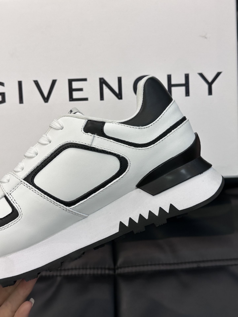 Givenchy Sneakers